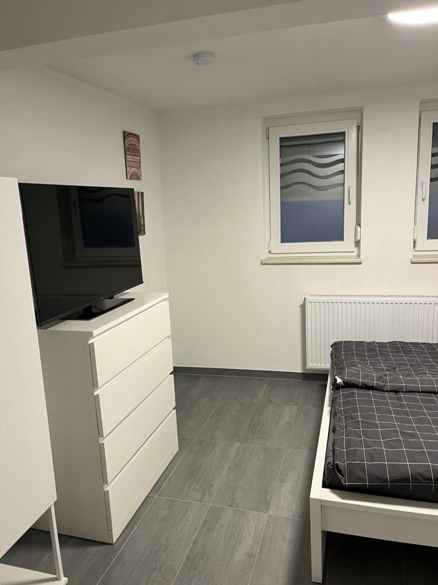 Home-For-You-Ferienwohnung Monteurwohnung Buchen  Zewnętrze zdjęcie